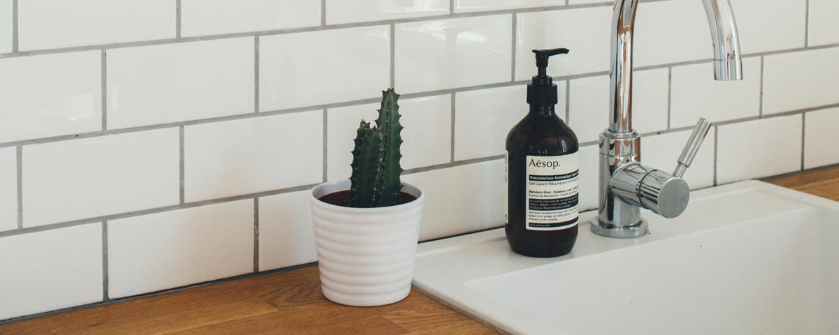 What is Minimalism? Beginner’s Guide to Living with Less