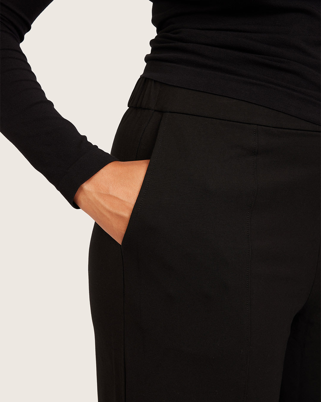 Relaxed Leg Pants - Regular - Black