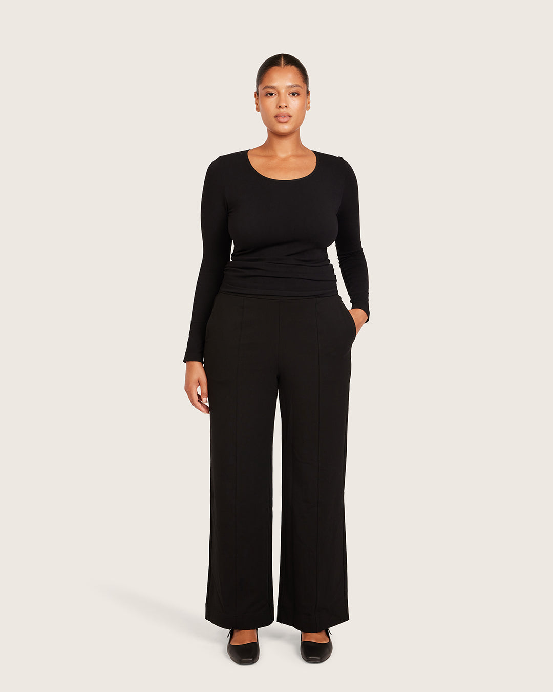 Relaxed Leg Pants - Regular - Black