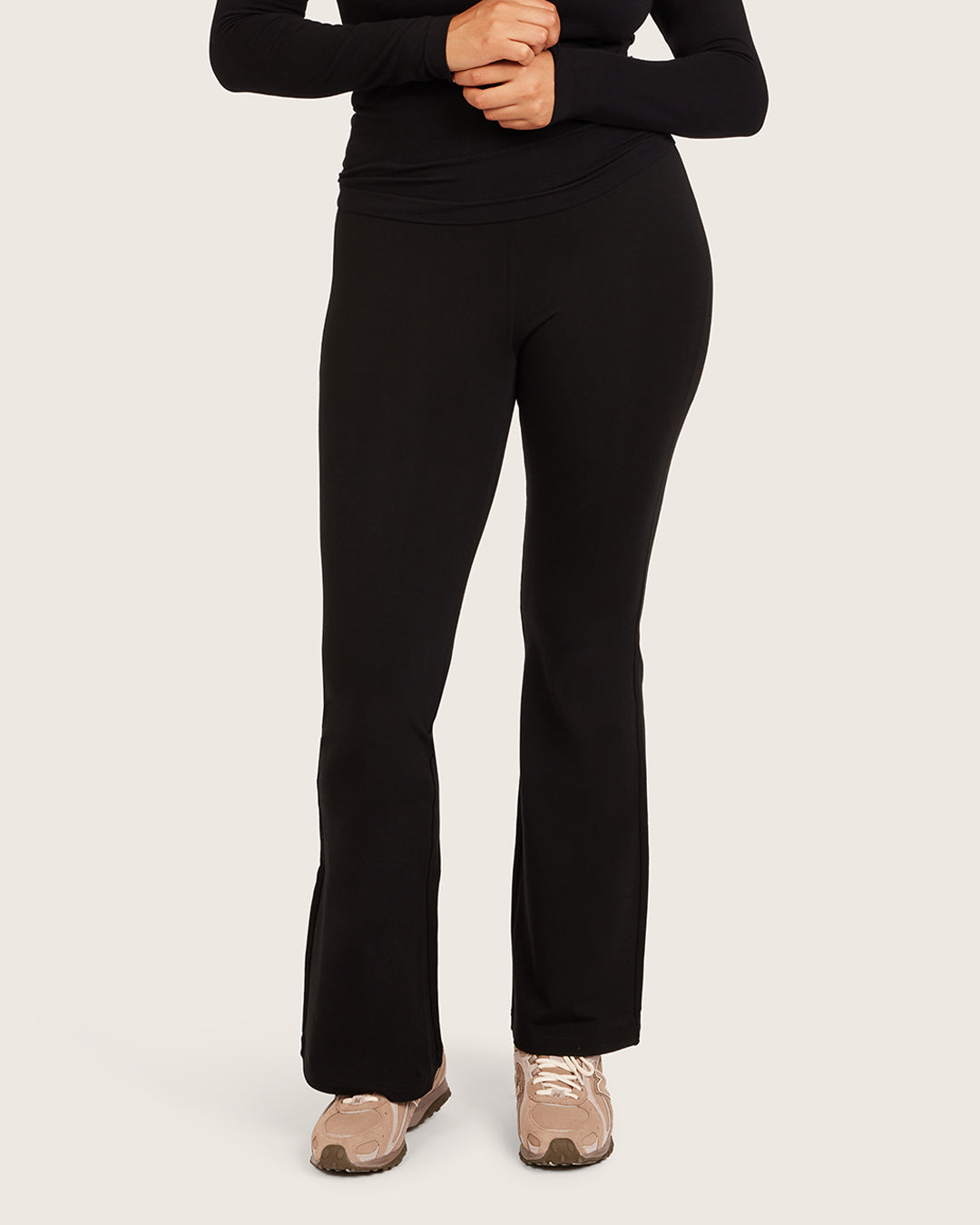 High Waist Flare Pants - Regular  - Black